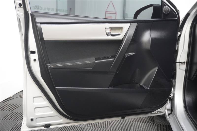 Used 2019 Toyota Corolla LE FWD image 27
