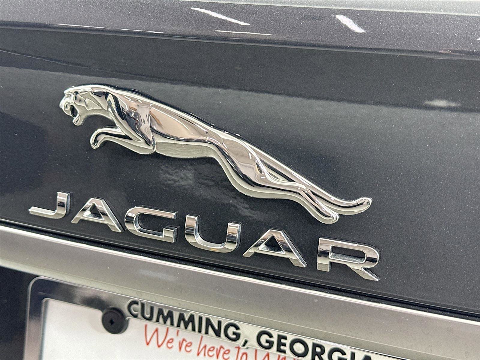 Used 2024 Jaguar XF R-Dynamic SE image 15