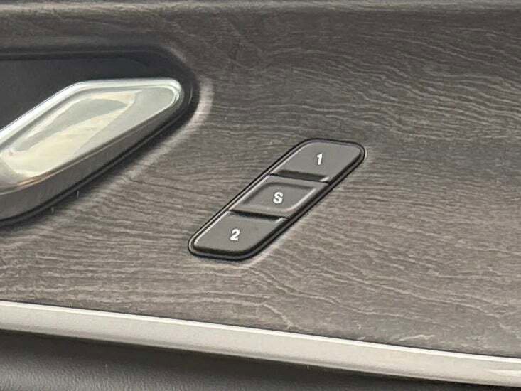 New 2025 Jeep Grand Cherokee Limited w/ Trailer Tow Package image 33