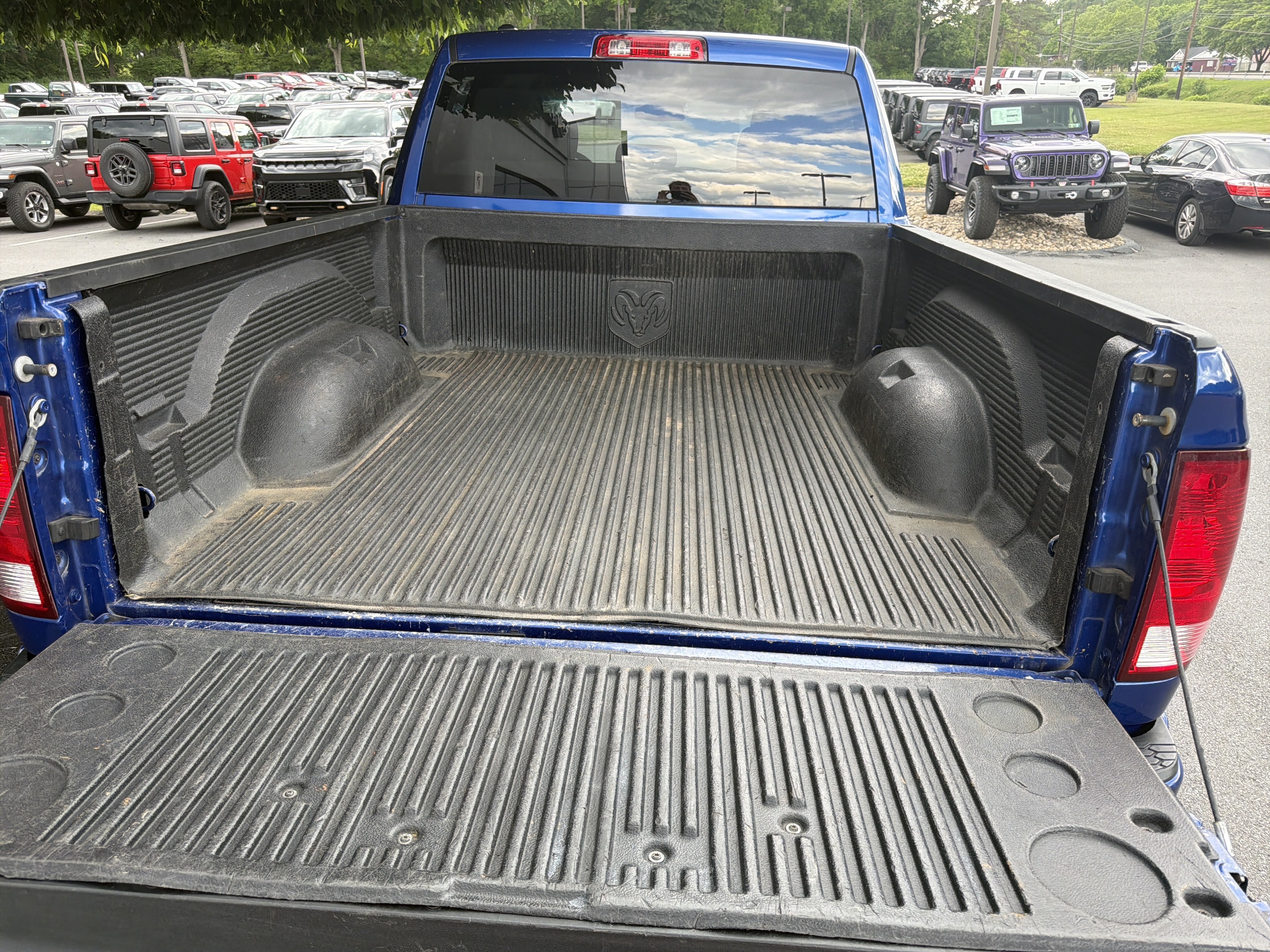 Used 2019 RAM 1500 Express AWD/4WD image 5