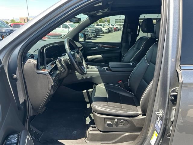 Certified 2021 Cadillac Escalade ESV Premium Luxury w/ Driver Assist Tech Package AWD/4WD image 16