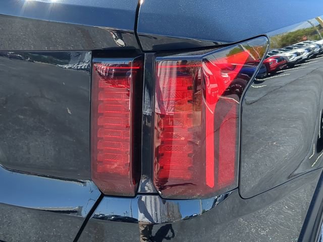 Used 2023 Kia Sorento LX image 11