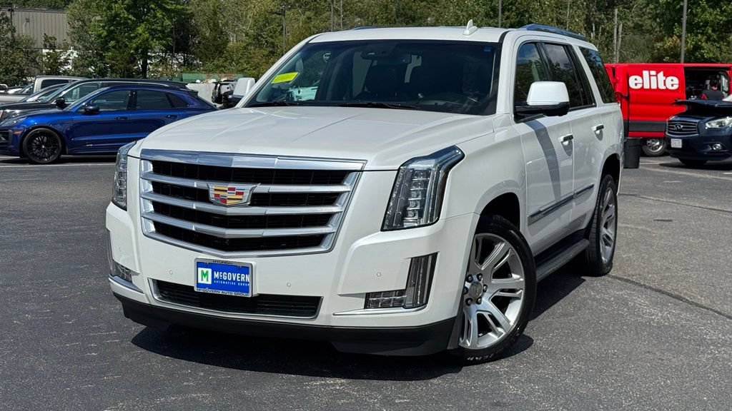 Used 2016 Cadillac Escalade Luxury AWD/4WD image 1