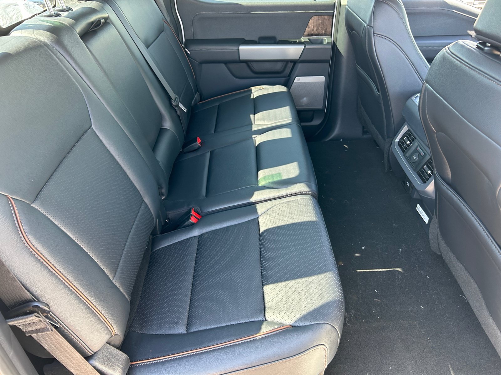 New 2026 Ford F250 Lariat w/ Chrome Package AWD/4WD image 18