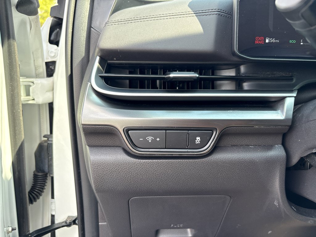 Used 2025 Kia Carnival SX w/ SX Dark Edition Package FWD image 21