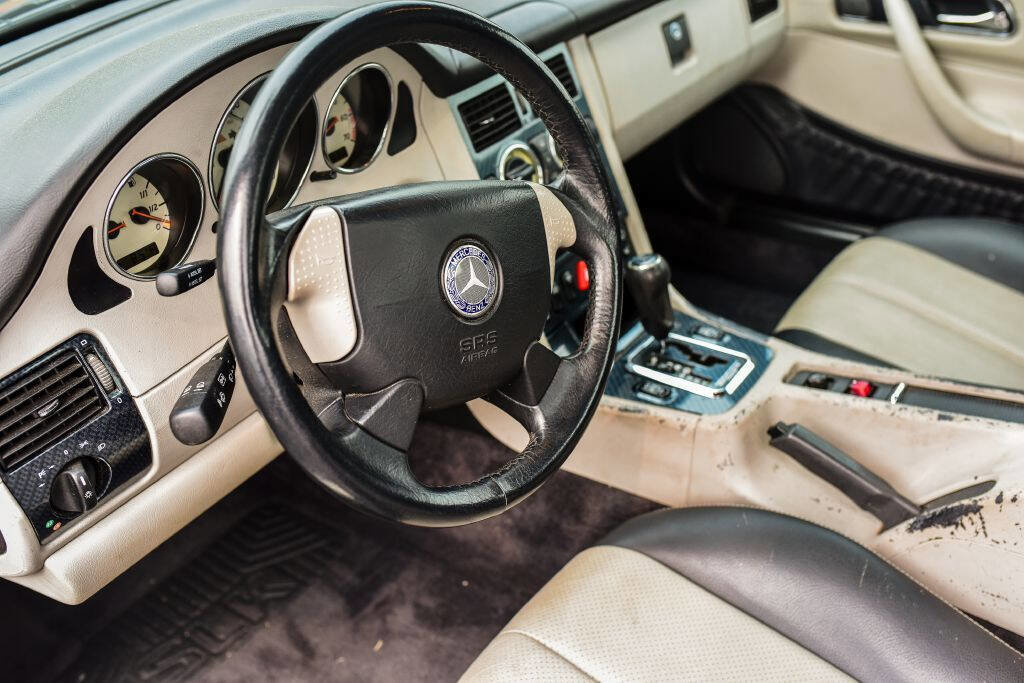 Used 2000 Mercedes-Benz SLK 230 image 18