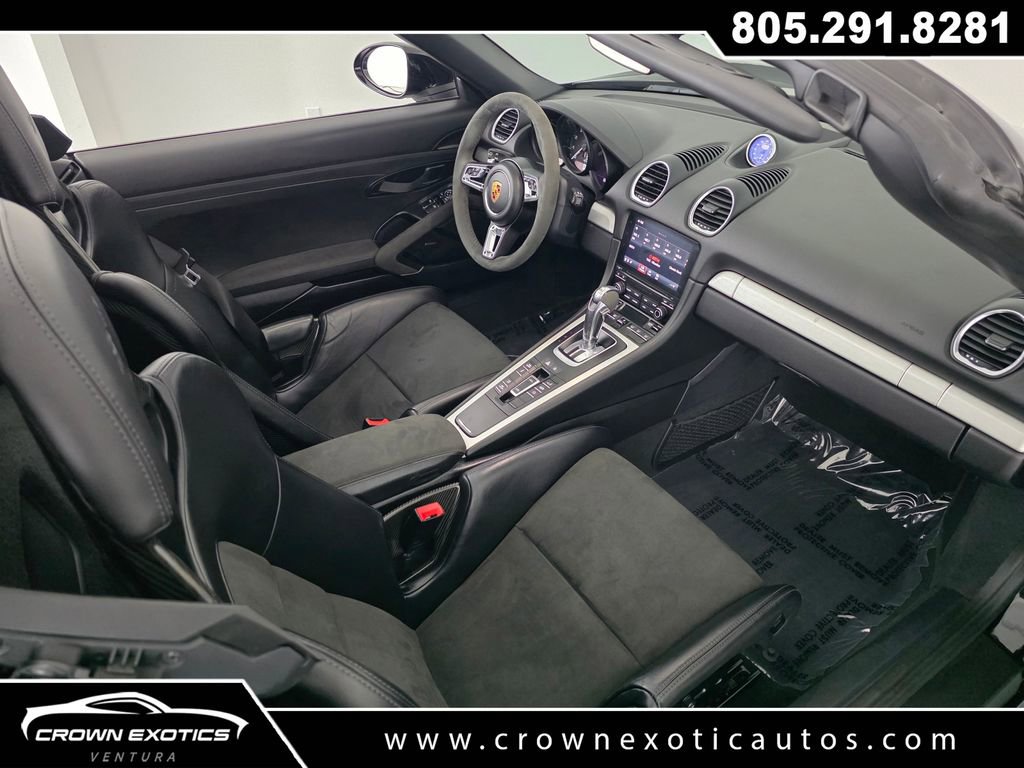 Used 2022 Porsche 718 Boxster Spyder RWD image 25
