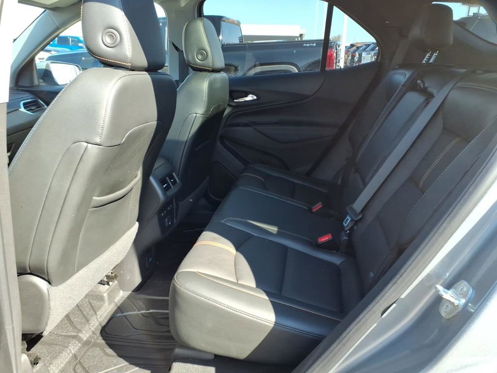 Used 2023 Chevrolet Equinox Premier image 9