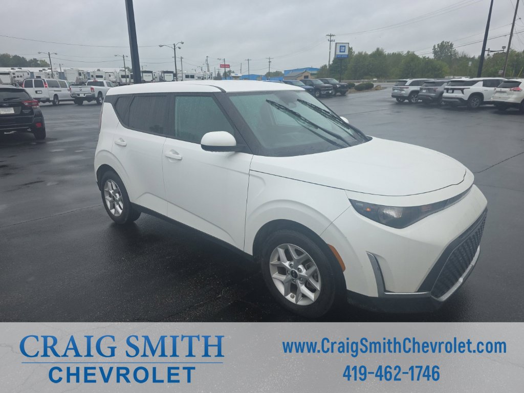 Used 2025 Kia Soul LX w/ LX Technology Package FWD image 8