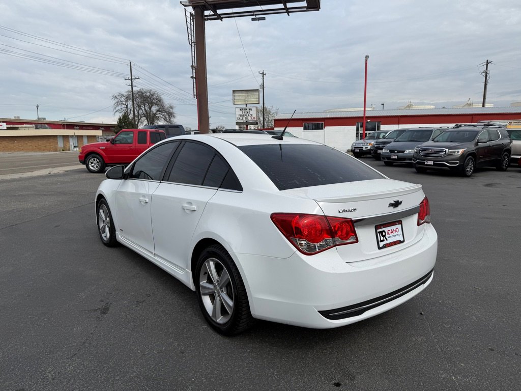 Used 2014 Chevrolet Cruze LT w/ RS Package FWD image 4