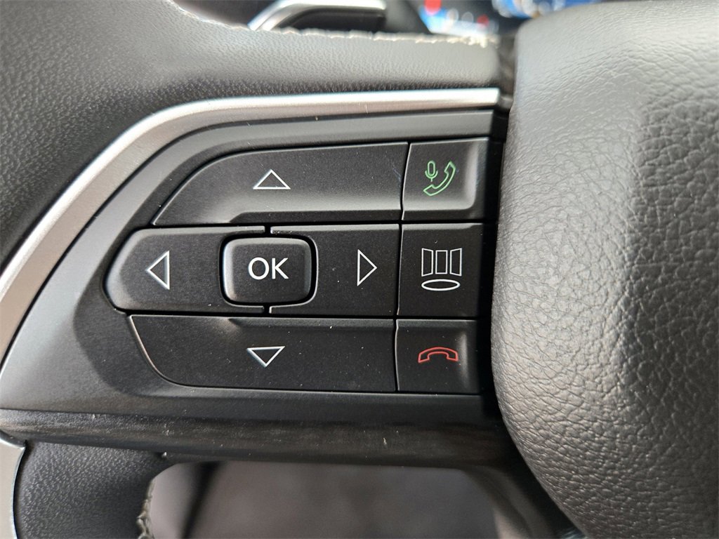 Used 2023 Jeep Grand Cherokee L Laredo image 15