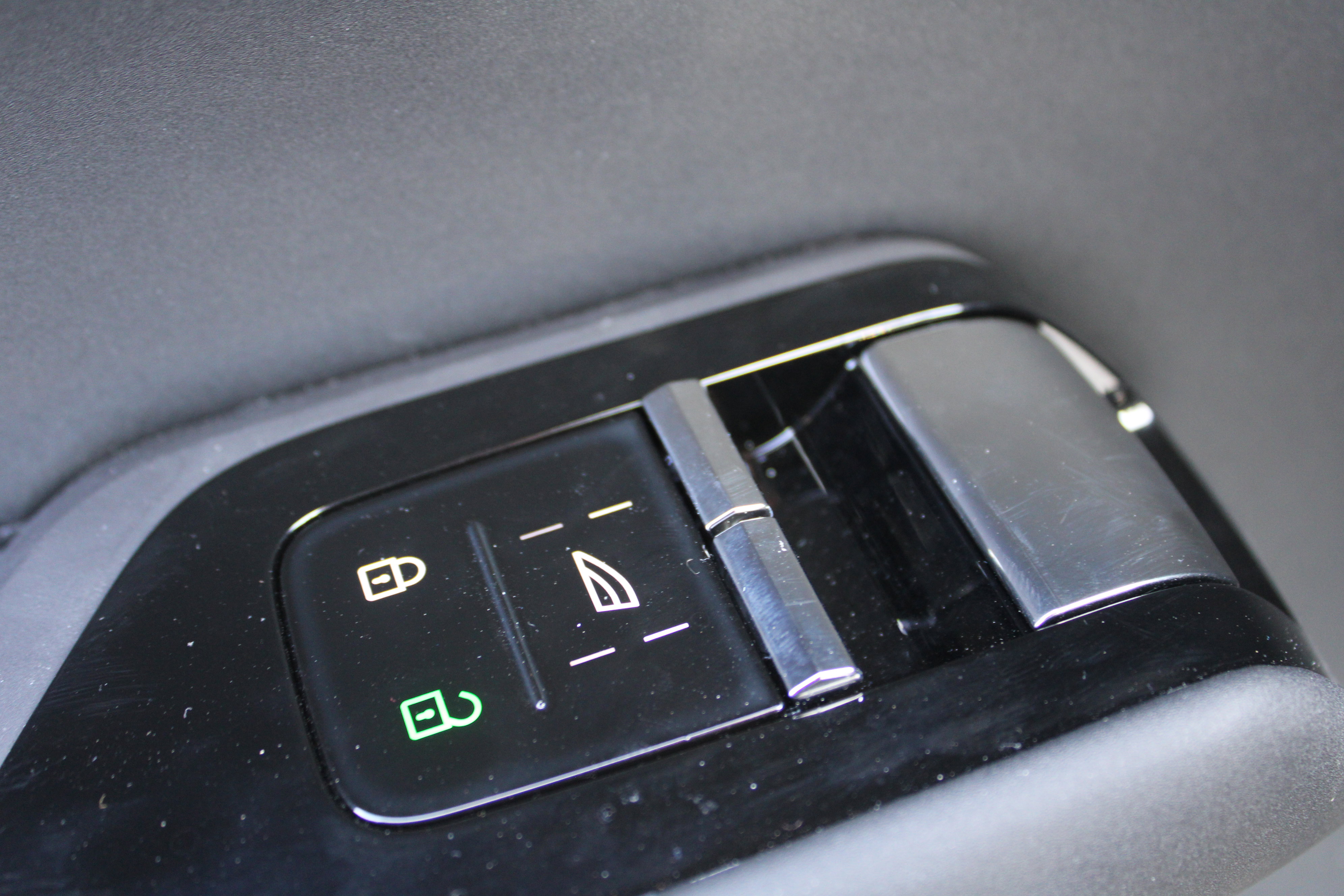 New 2025 Volvo EX90 Ultra image 19