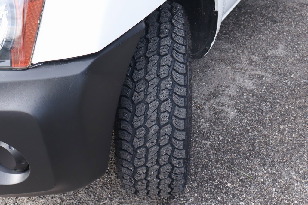 Used 2015 Nissan Xterra X image 39