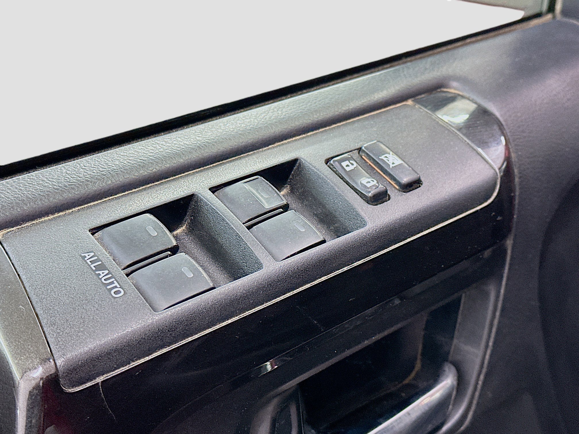 Used 2020 Toyota 4Runner TRD Off-Road image 15