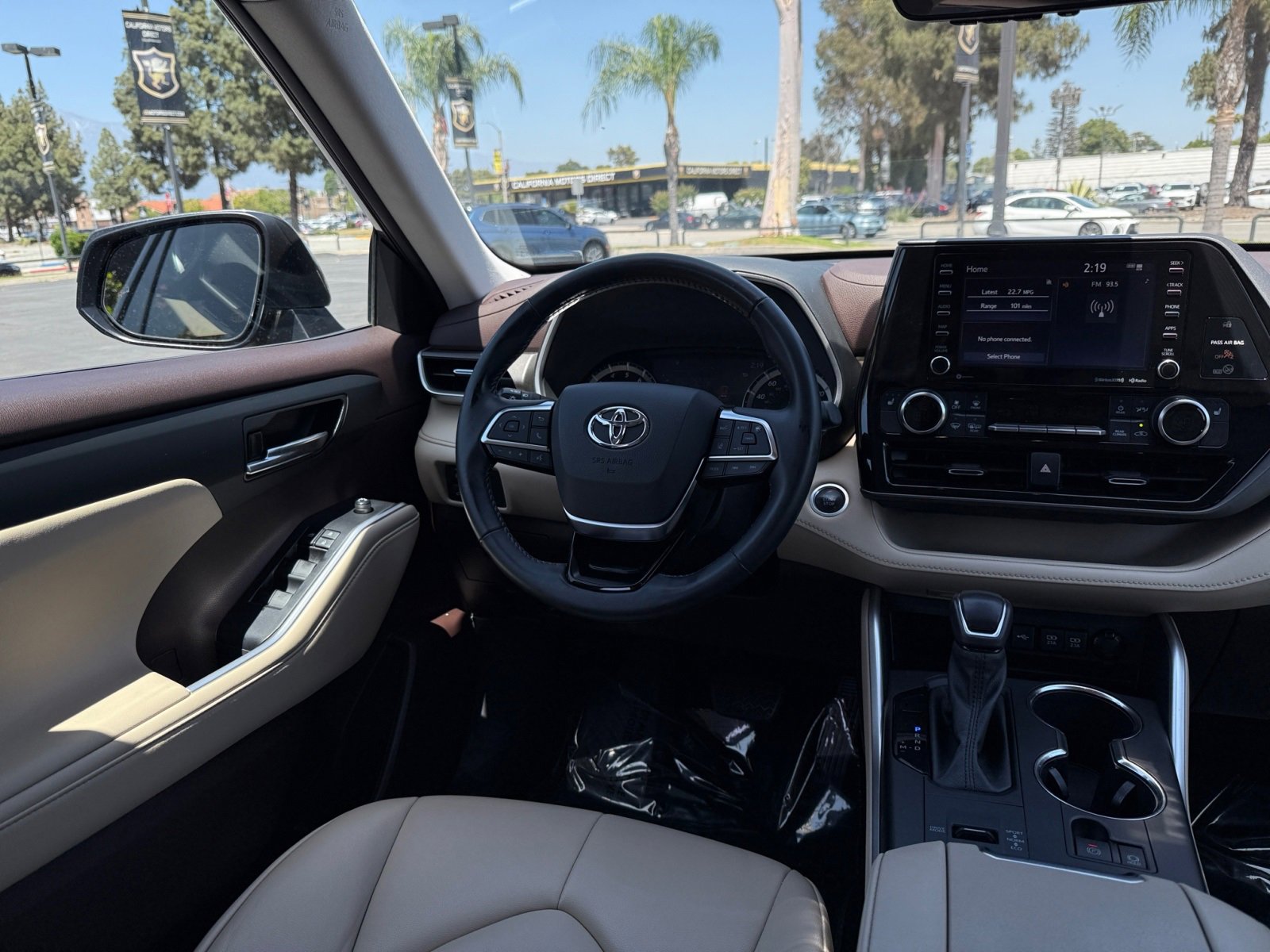 Used 2021 Toyota Highlander XLE image 26