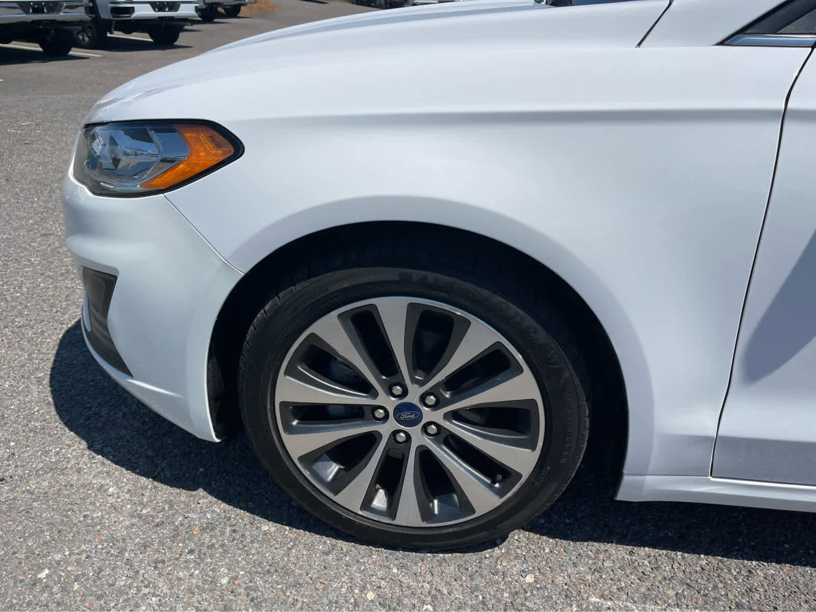 Used 2020 Ford Fusion SE AWD/4WD image 9