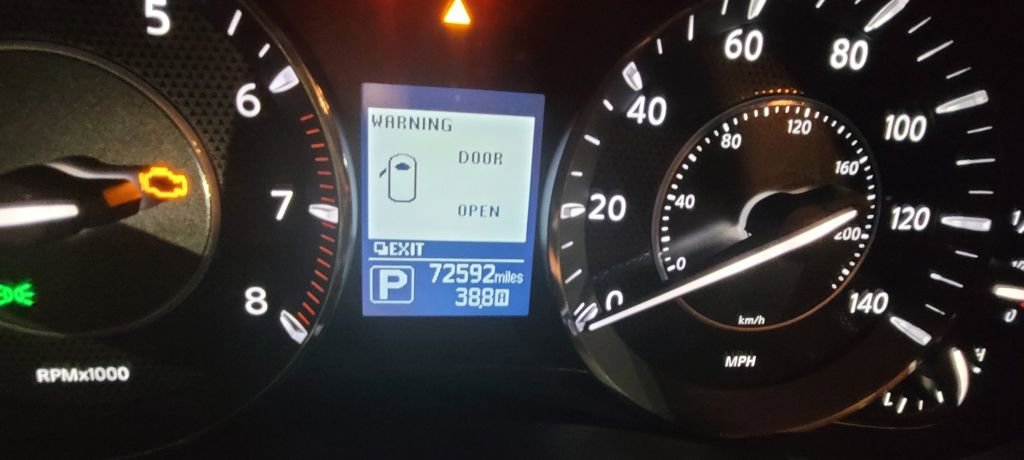 Used 2018 Nissan Armada Platinum w/ Captain Seat Package image 2