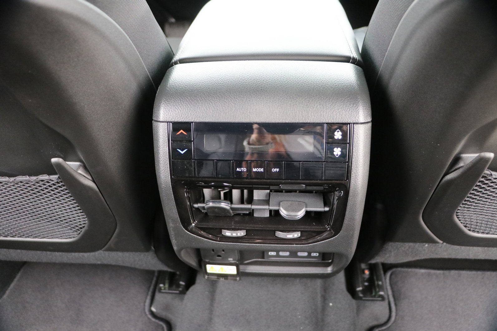 New 2026 Jeep Grand Cherokee L 4WD image 33