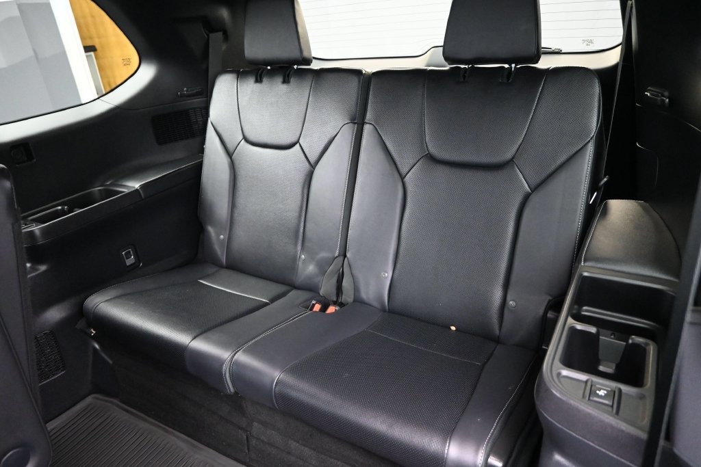 Used 2025 Lexus TX 500h AWD w/ Technology Package image 18
