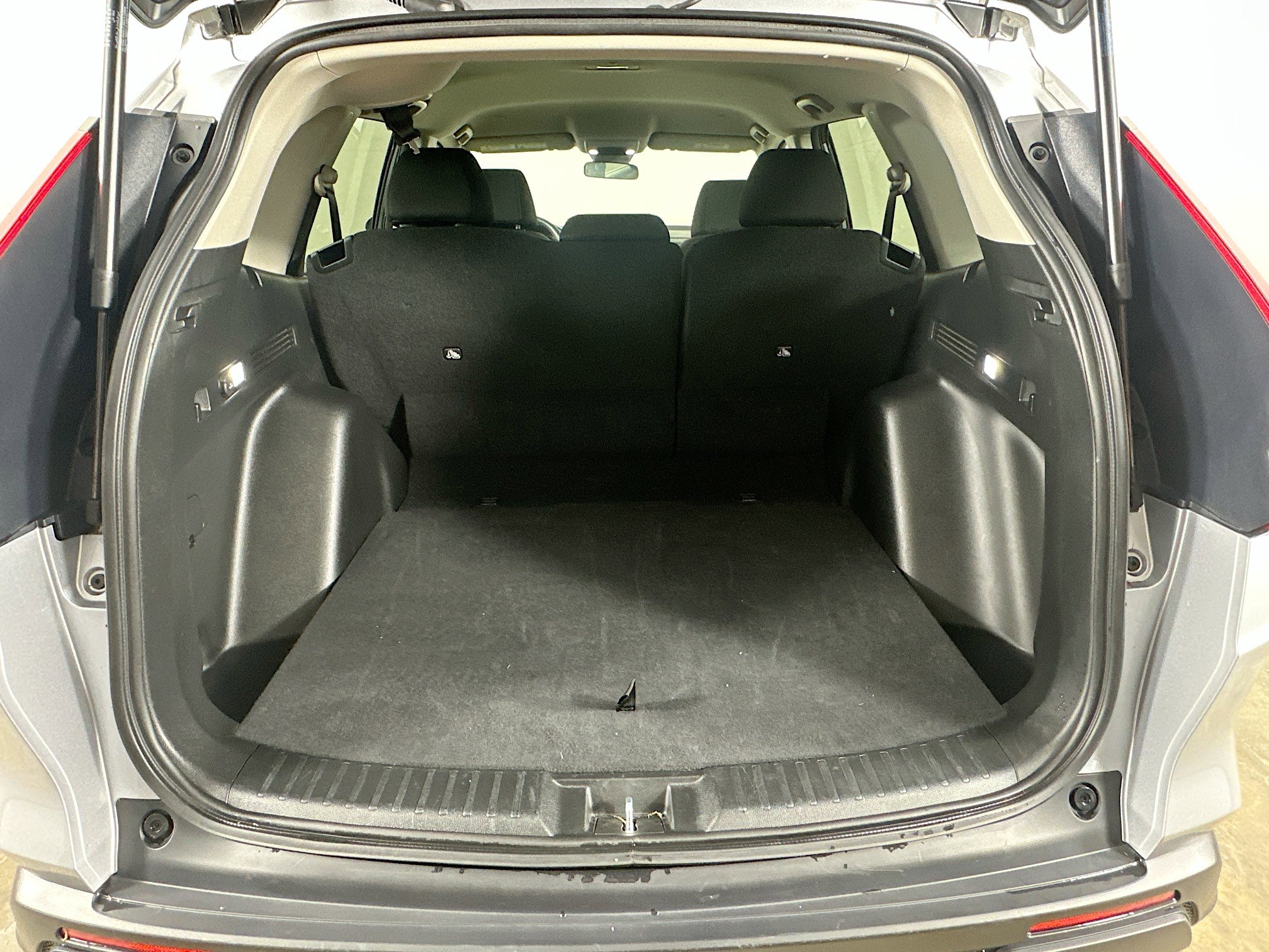 Used 2025 Honda CR-V LX image 27