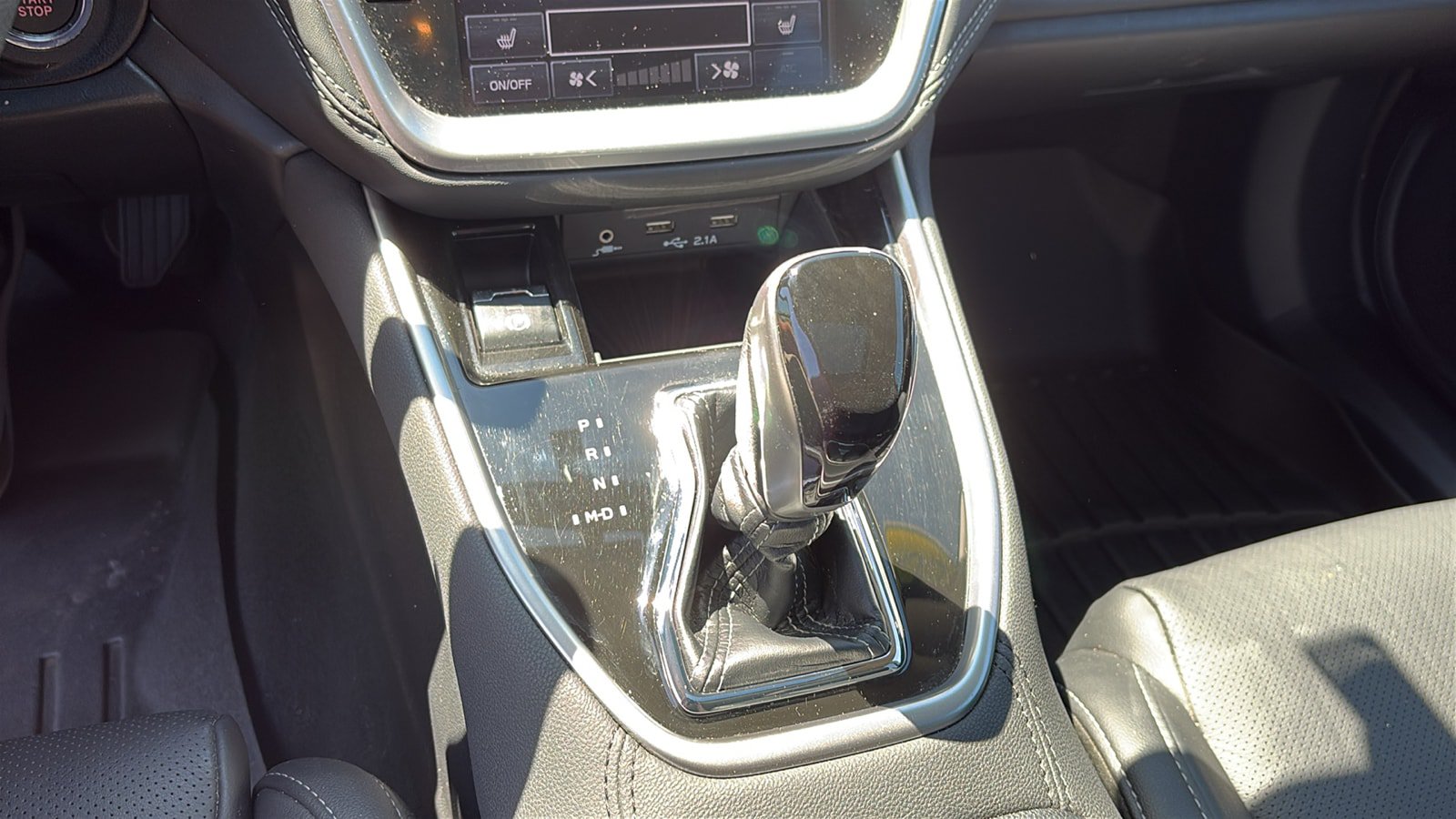 Used 2021 Subaru Outback Limited AWD/4WD image 19