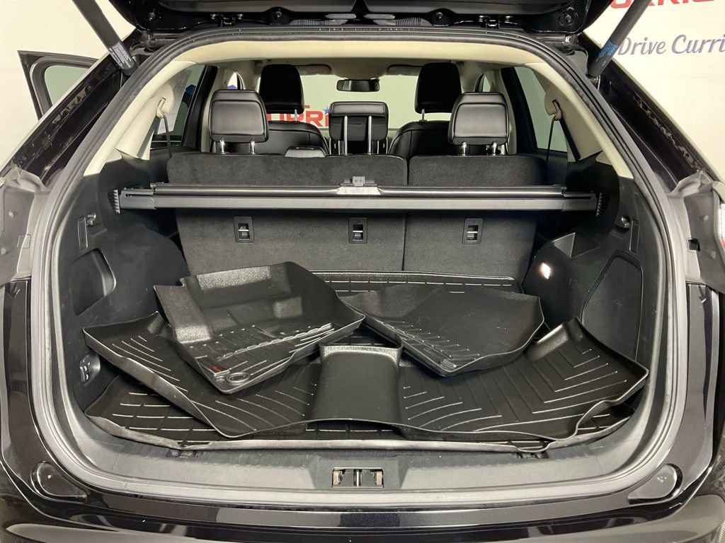 Used 2022 Ford Edge Titanium AWD/4WD image 11