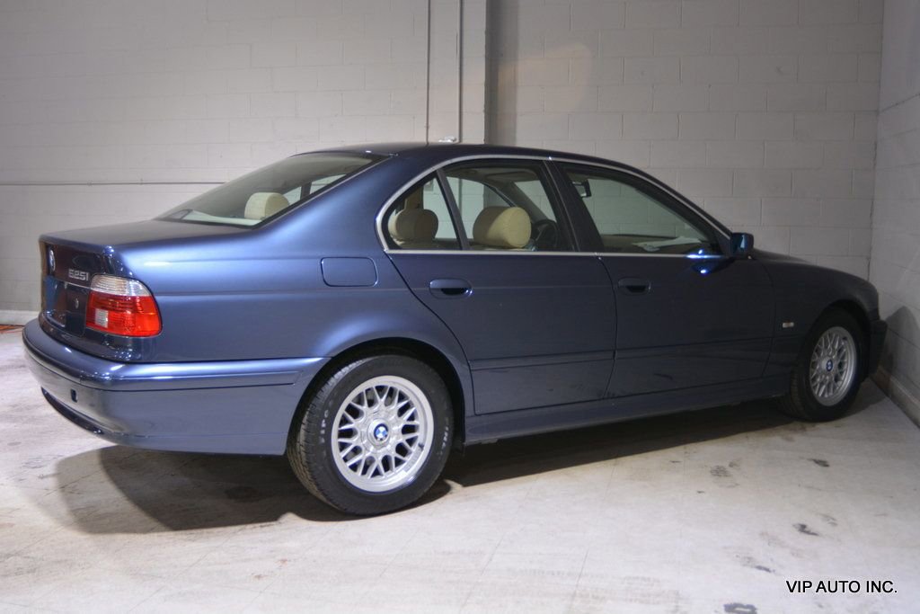 Used 2002 BMW 525i Sedan image 32