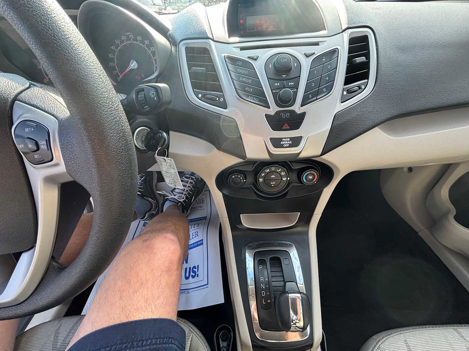 Used 2012 Ford Fiesta SE image 18