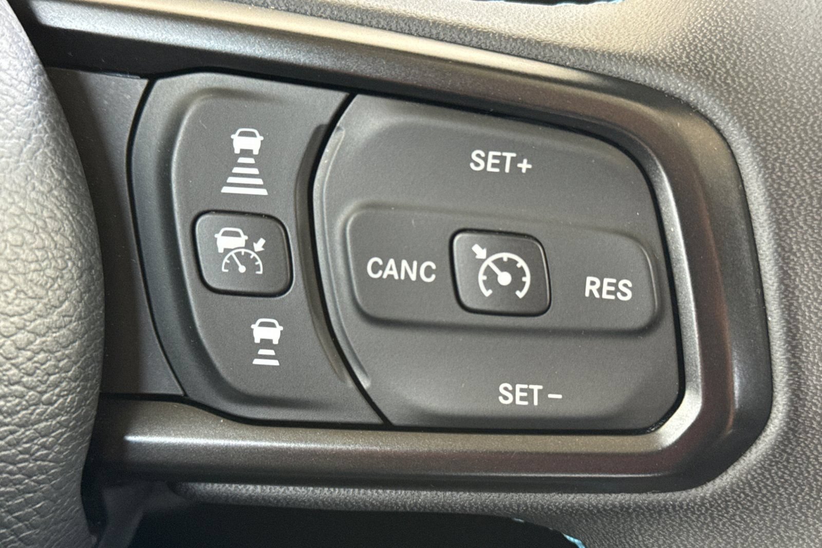 Used 2024 Jeep Wrangler Unlimited Rubicon 4xe AWD/4WD image 27