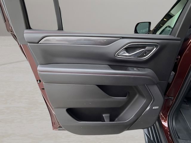 Used 2023 Chevrolet Suburban RST w/ Luxury Package image 29