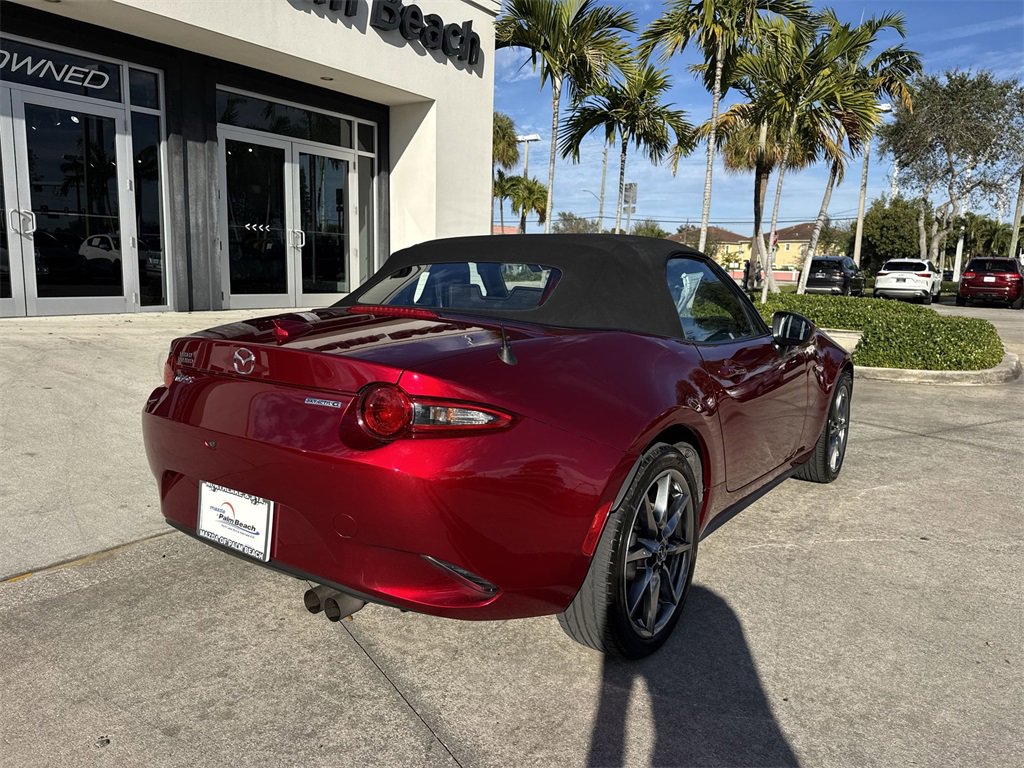 Used 2022 MAZDA MX-5 Miata Grand Touring w/ Weather Package image 4