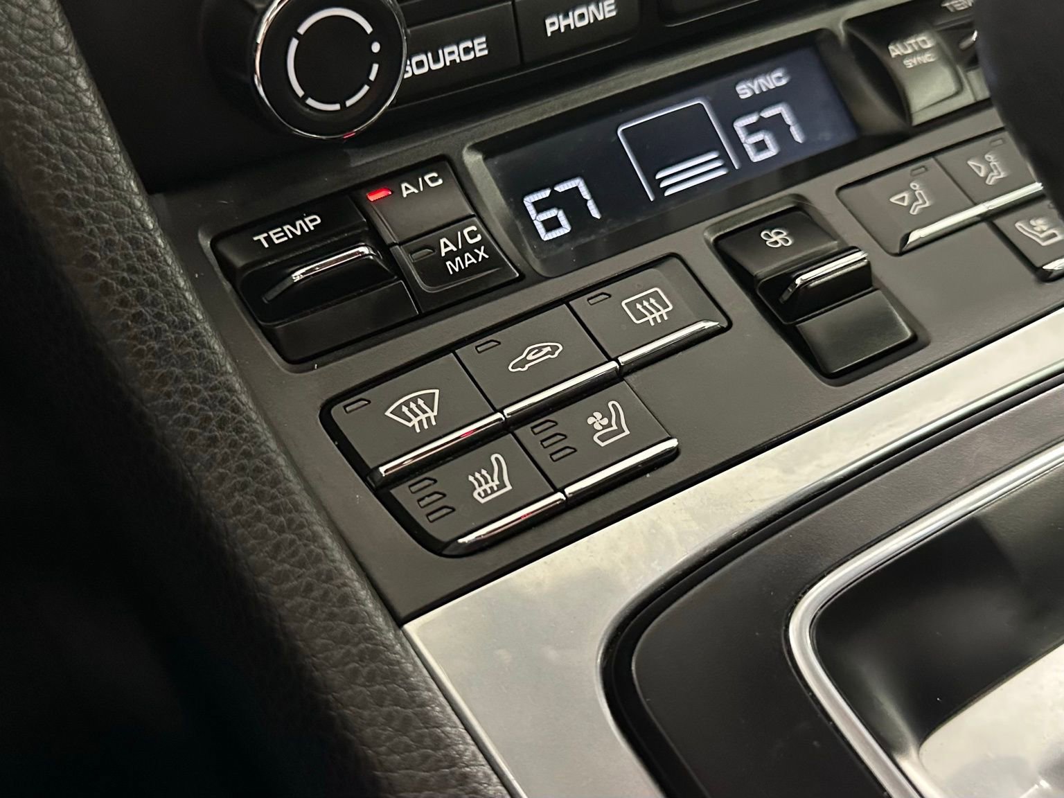 Used 2021 Porsche 718 Cayman image 28