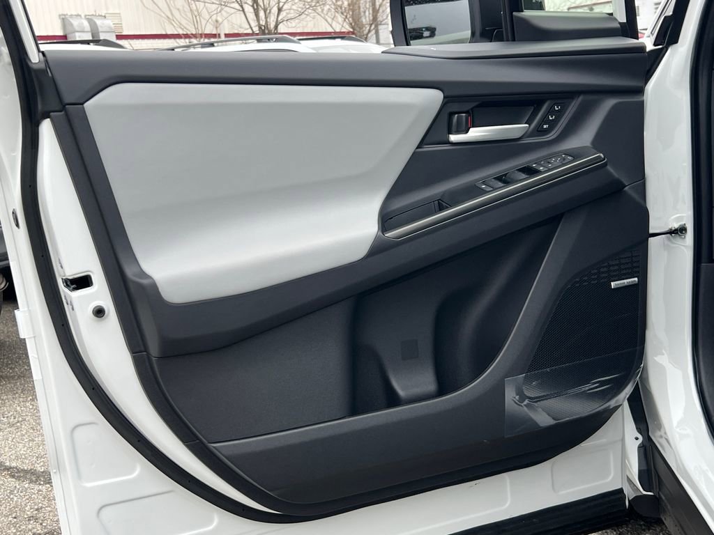 New 2026 Subaru Solterra image 17