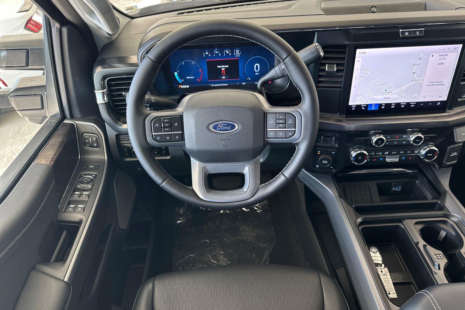 New 2026 Ford F250 Lariat w/ Black Appearance Package AWD/4WD image 16