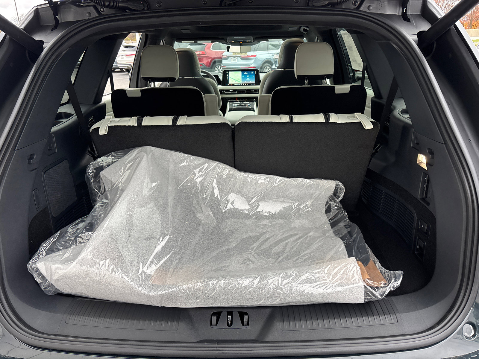 New 2026 Lincoln Aviator Black Label w/ Dynamic Handling Package image 9