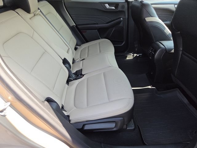 Used 2021 Ford Escape SEL w/ Technology Package AWD/4WD image 22