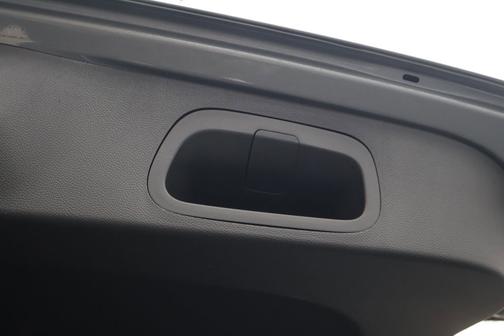 Used 2024 Chevrolet Trax RS image 50