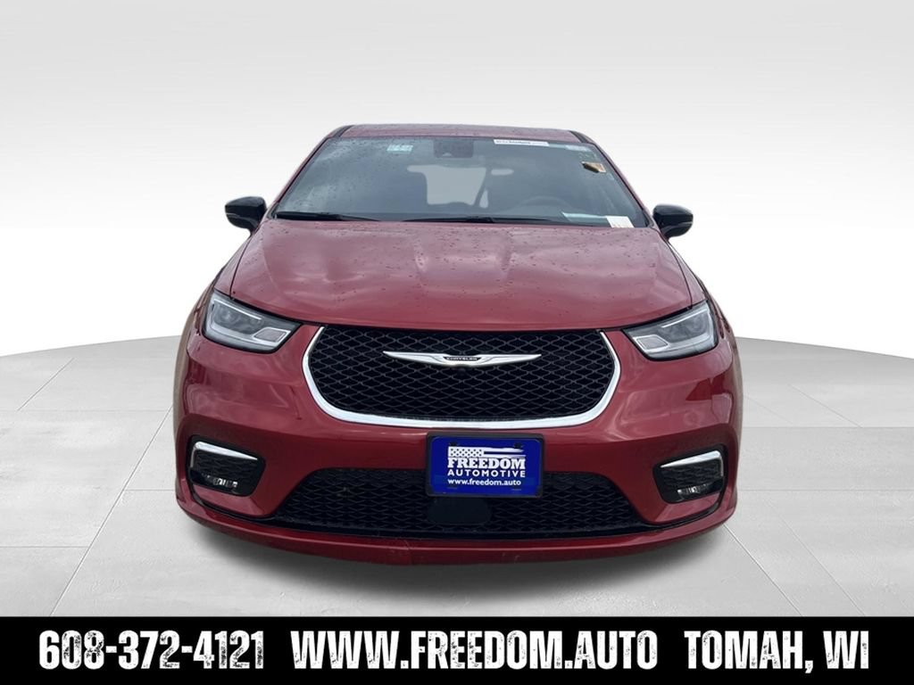 Used 2025 Chrysler Pacifica Select FWD image 15
