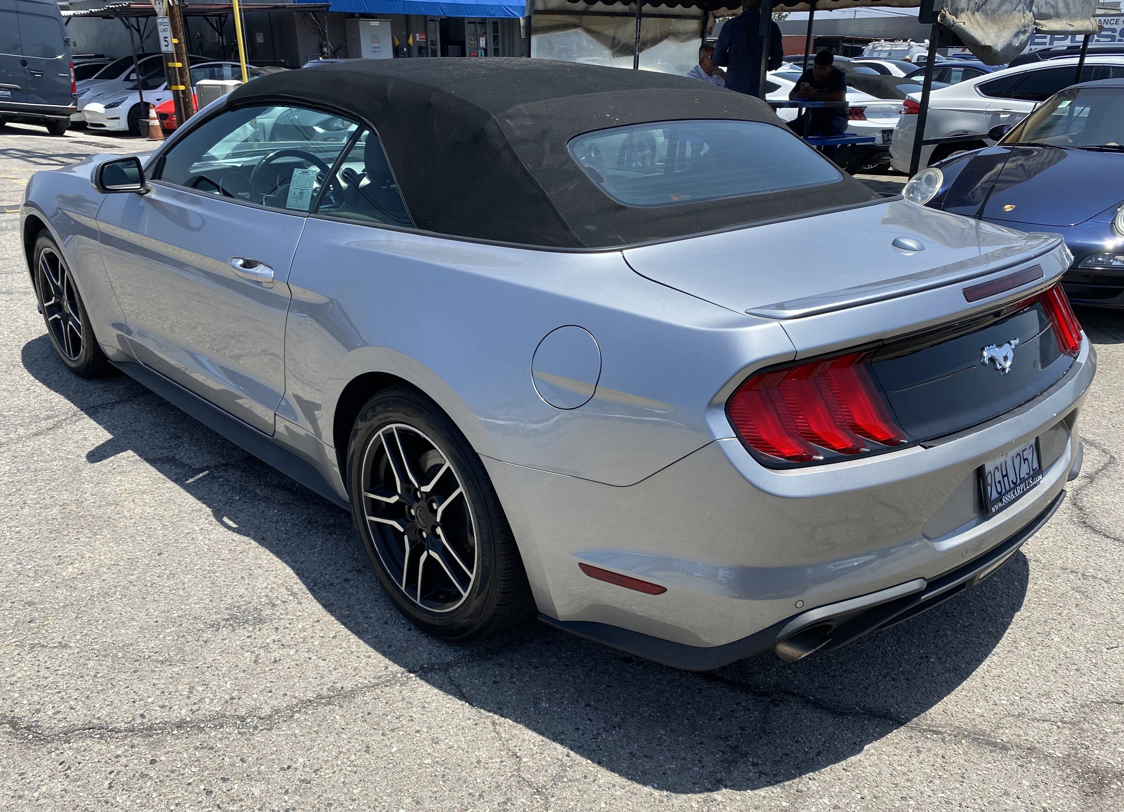 Used 2021 Ford Mustang Premium RWD image 10