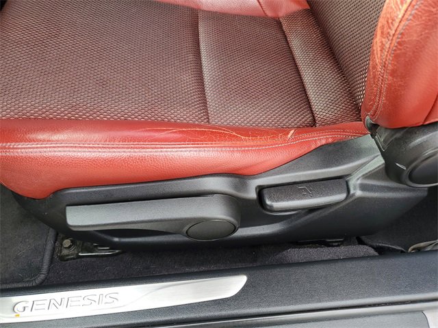 Used 2013 Hyundai Genesis 2.0T image 16