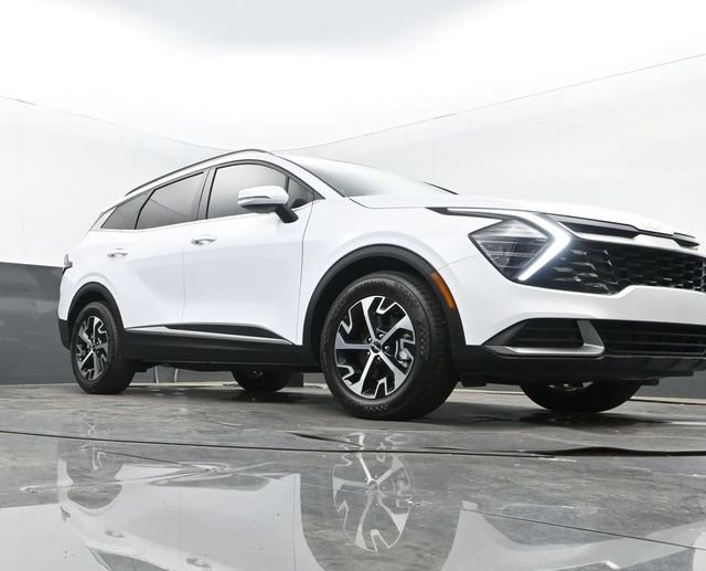 Used 2025 Kia Sportage EX w/ Premium Package FWD image 25