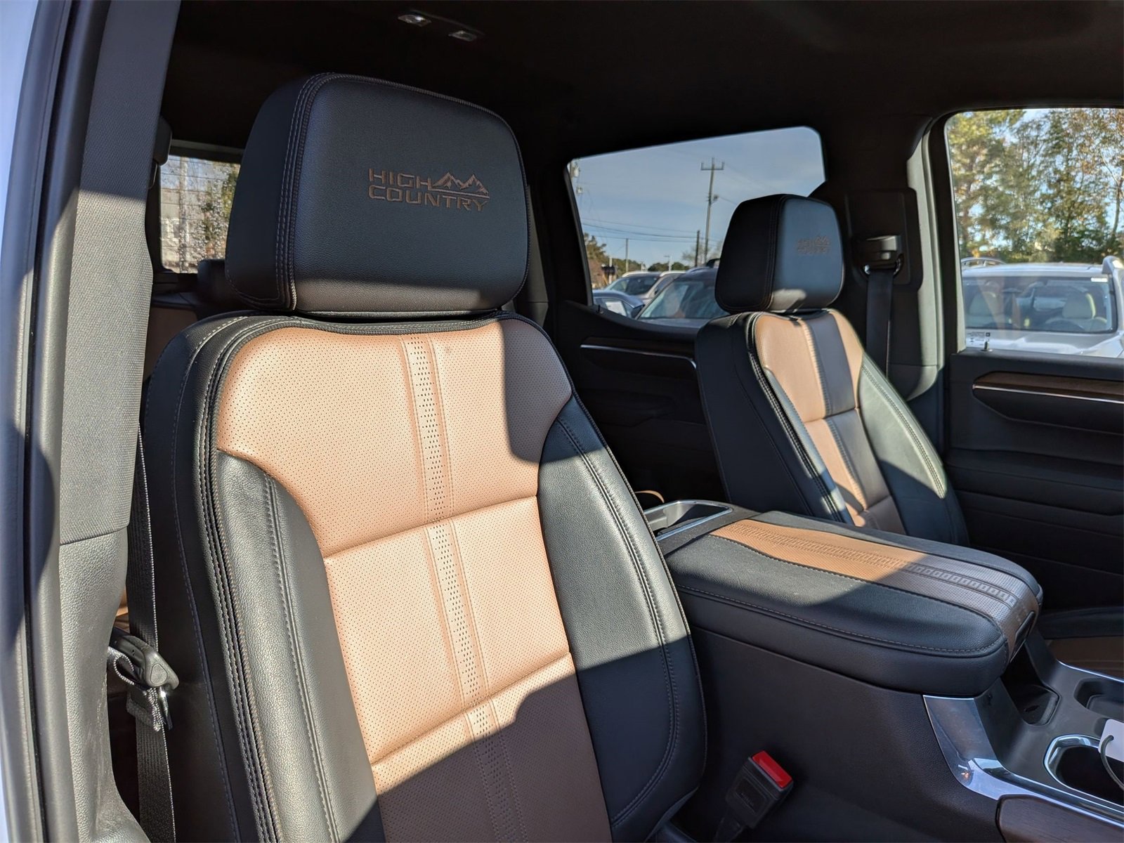 Used 2023 Chevrolet Silverado 1500 High Country image 36