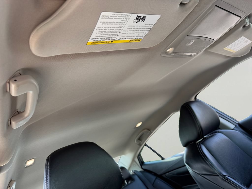 Used 2023 Nissan Maxima SV w/ Floor Mat Group FWD image 6