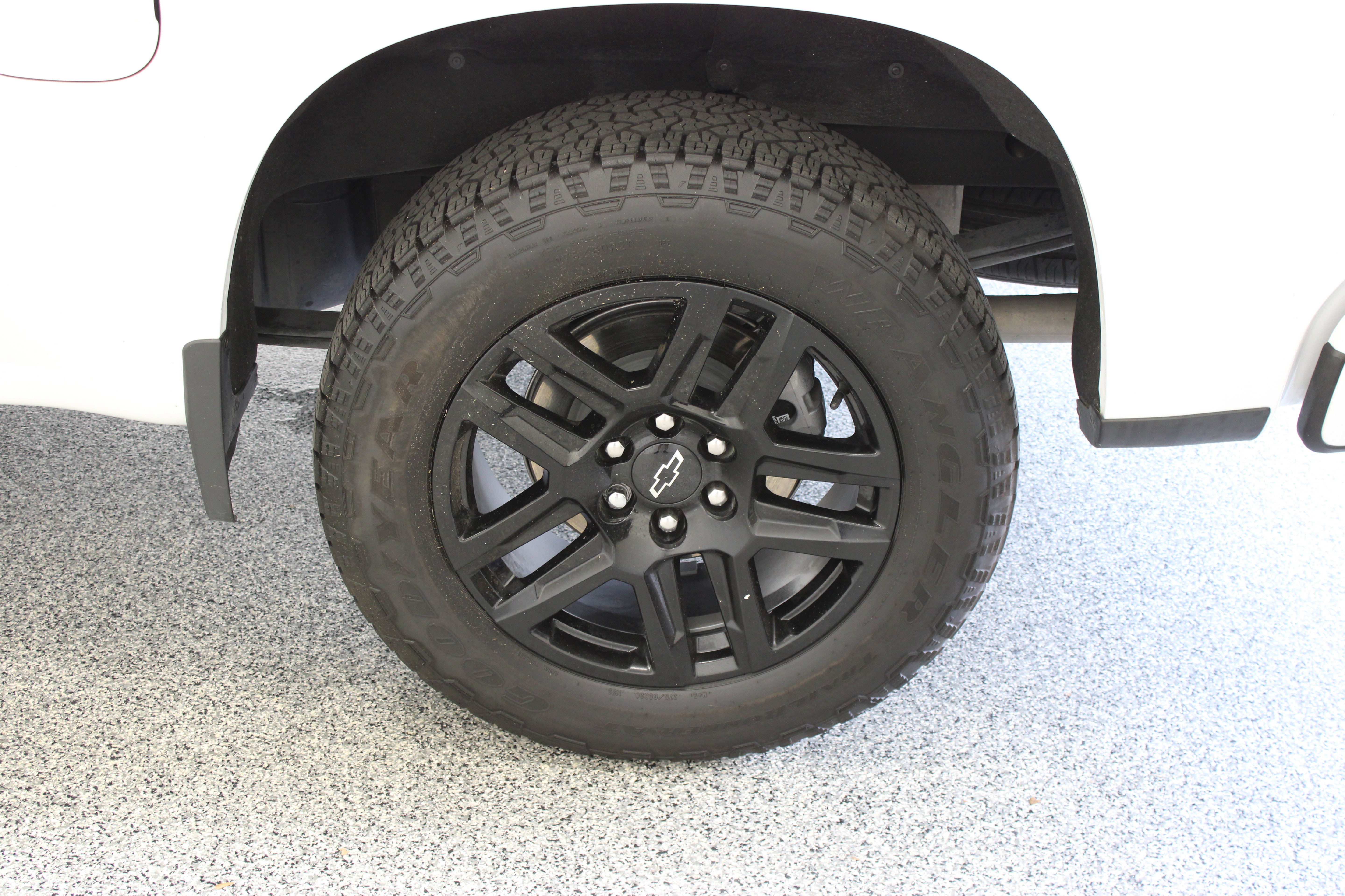 Used 2025 Chevrolet Silverado 1500 RST AWD/4WD image 12