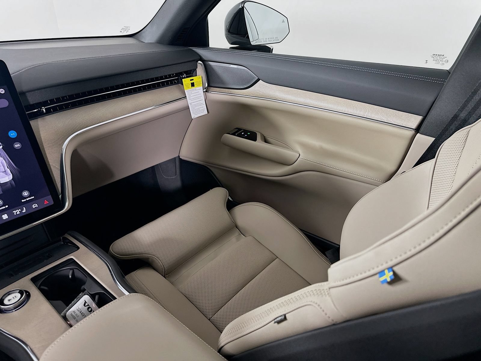 New 2026 Volvo EX90 Plus AWD/4WD image 23