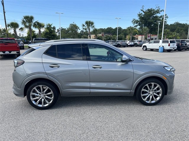 Used 2024 Buick Encore GX Avenir w/ Avenir Convenience Package image 9