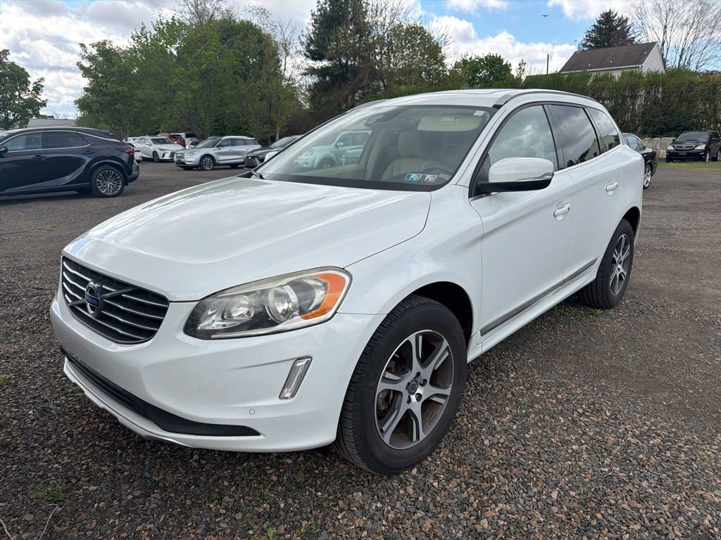 Used 2015 Volvo XC60 T6 image 2