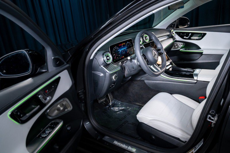 New 2026 Mercedes-Benz C 300 Sedan image 12