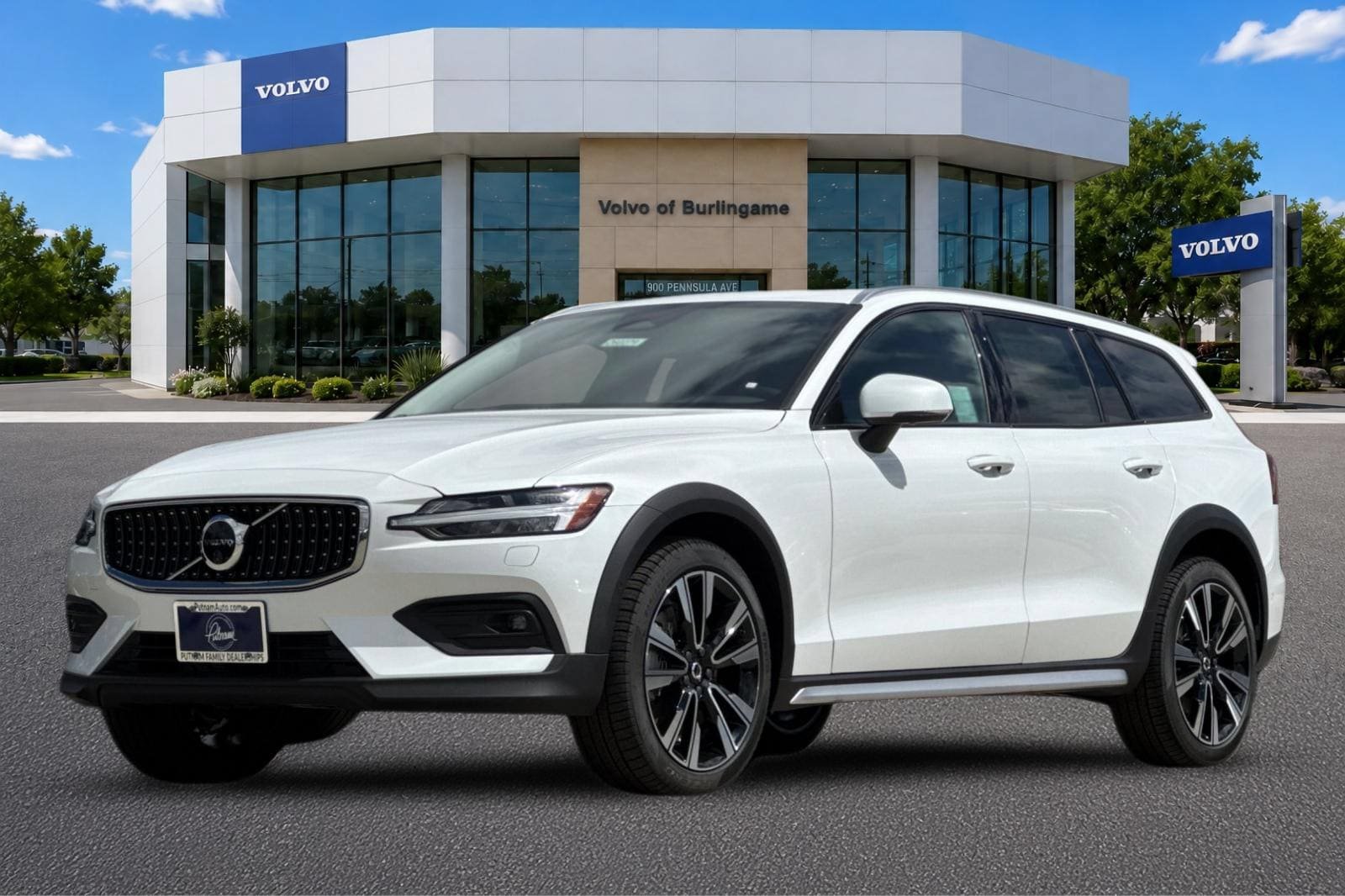 New 2026 Volvo V60 B5 Cross Country Ultra w/ Climate Package AWD/4WD image 7