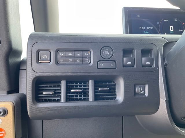 New 2025 Chevrolet Brightdrop 600 w/ Power Door Package image 10